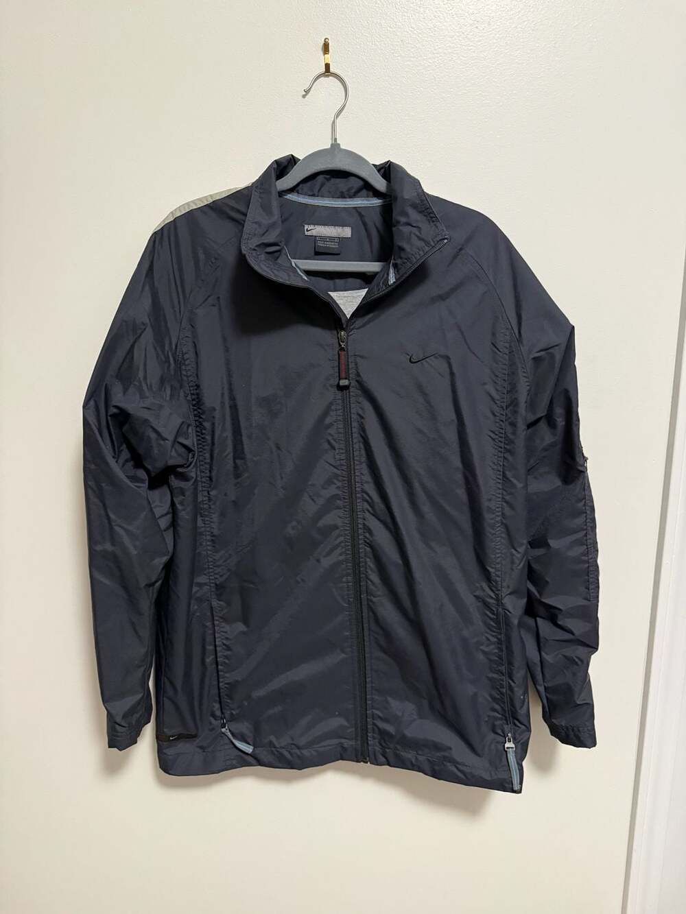Vintage Y2K Nike Mini Swoosh Essential Full Zip Windbreaker - www.